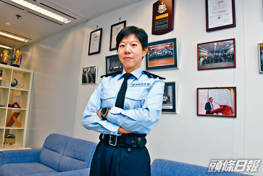 「警嫂」「阿心」圓夢,以四十歲之齡成為警員服務市民。 楊偉亨攝