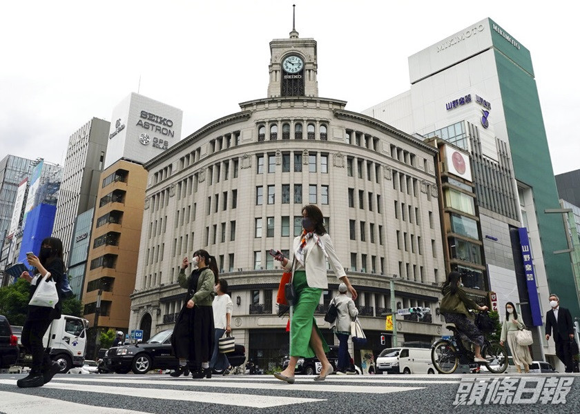 東京全日新增逾900宗新冠病毒確診。AP圖