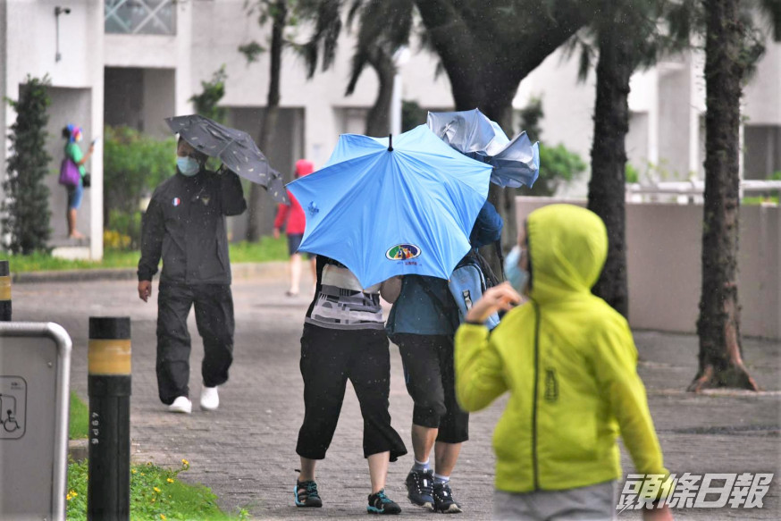 受圓規的外圍雨帶影響,今明兩日仍有驟雨。