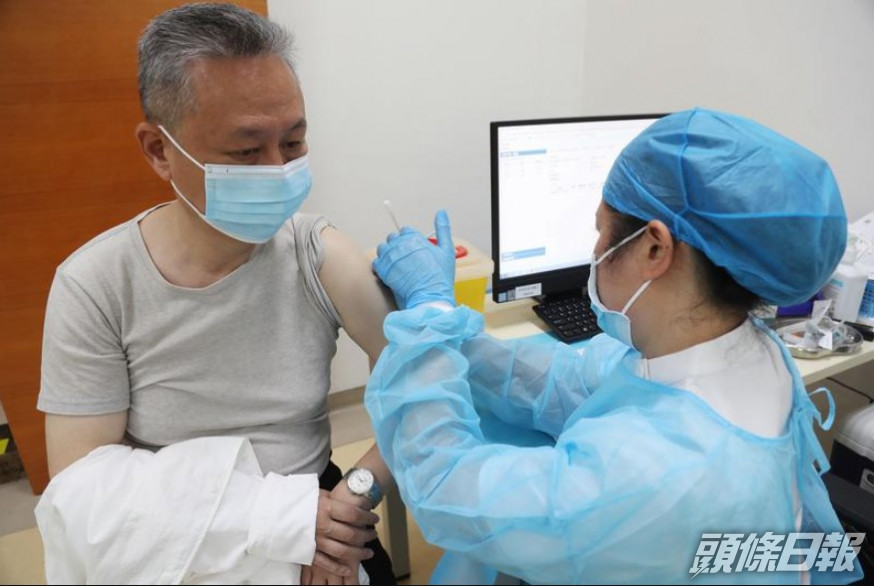 港人在深圳接種疫苗。網上圖片