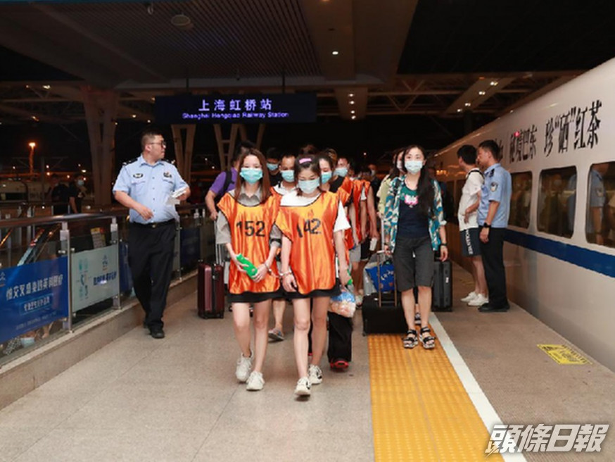 上海公安機關在各地拘捕173人,涉嫌以網紅直播詐騙。網圖