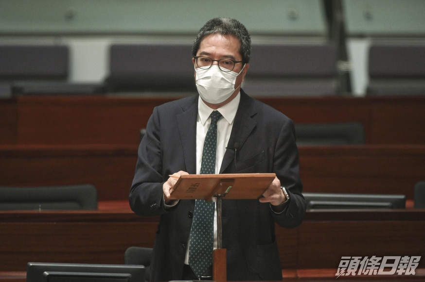 黃偉綸指議員對明日大嶼的問題都很尖銳。資料圖片