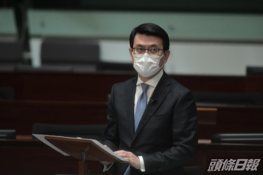 邱騰華稱已引入新編輯管理機制。