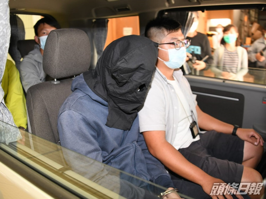 海關拘捕一名33歲男司機涉走私鑽石。