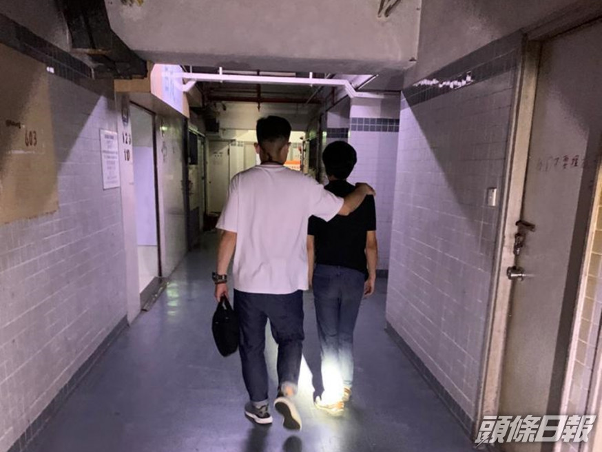 警方於觀塘搗派對房間違規營業,拘一名36歲男負責人。警方圖片