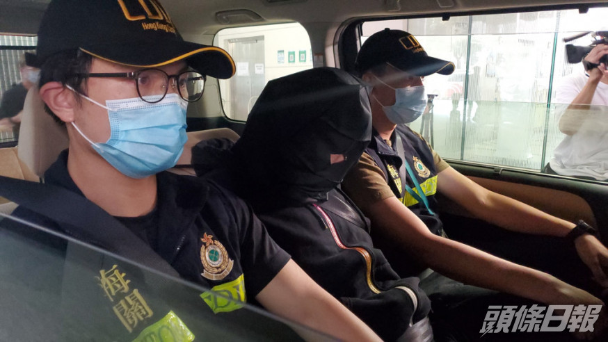 其中一名被捕人士。
