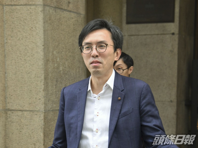 吳文遠入稟區院索償。