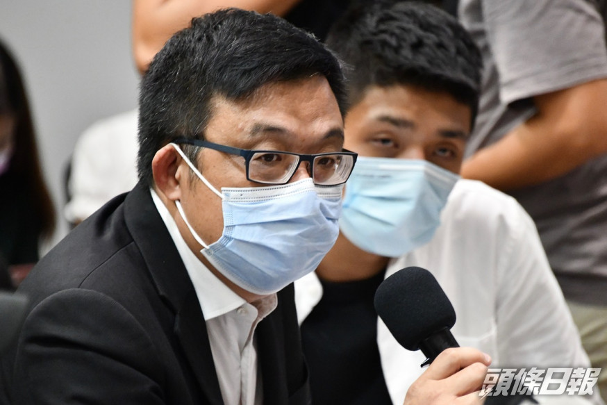 涂謹申協助部分被拘留的港人家屬。資料圖片
