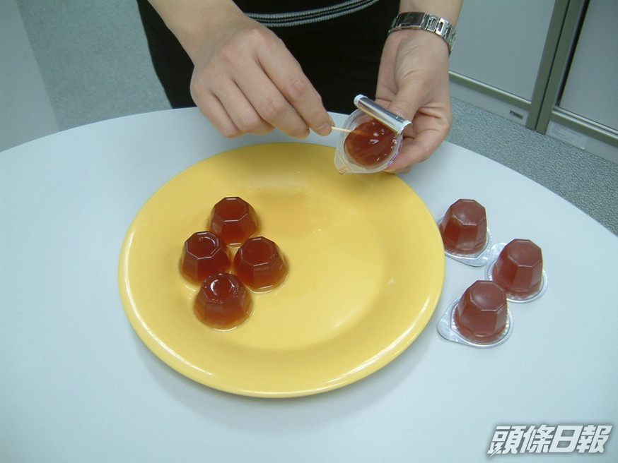 進食時要特別小心,以免引致氣管阻塞。資料圖片