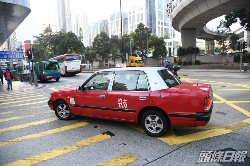 有的士司機表示,乘客在其車上慌張交收毒品,令司機無奈又心痛。示意圖片