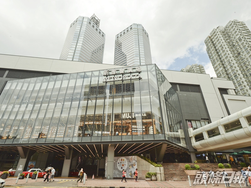 事發於葵涌興芳路223號一商場平台。資料圖片