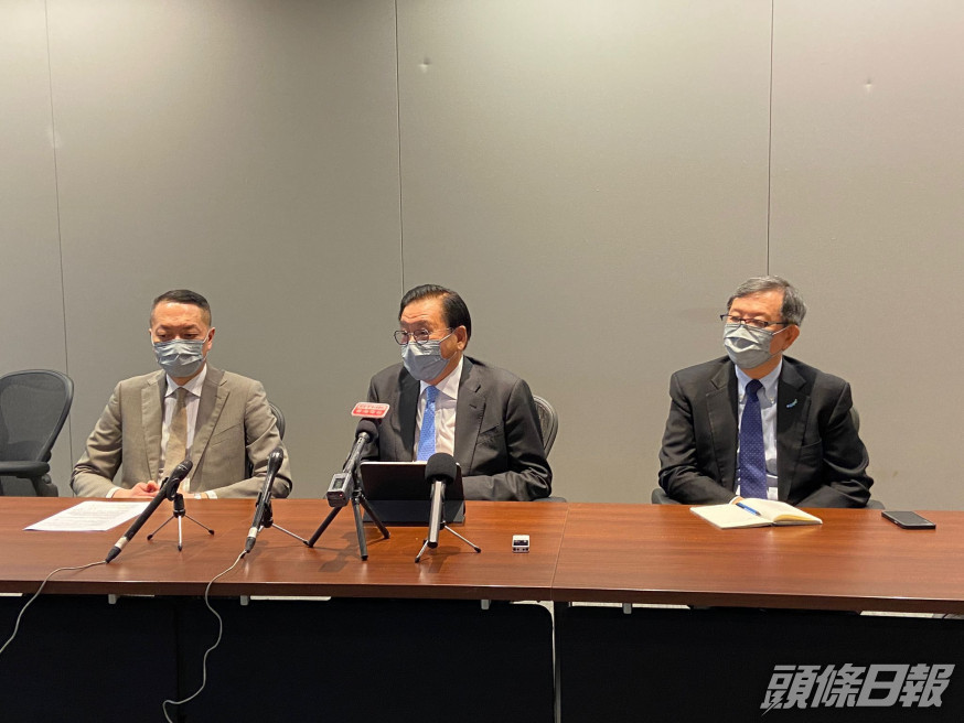 經民聯下午召開記者會,談及廠商正面對貨櫃短缺及難以準時交貨的問題。