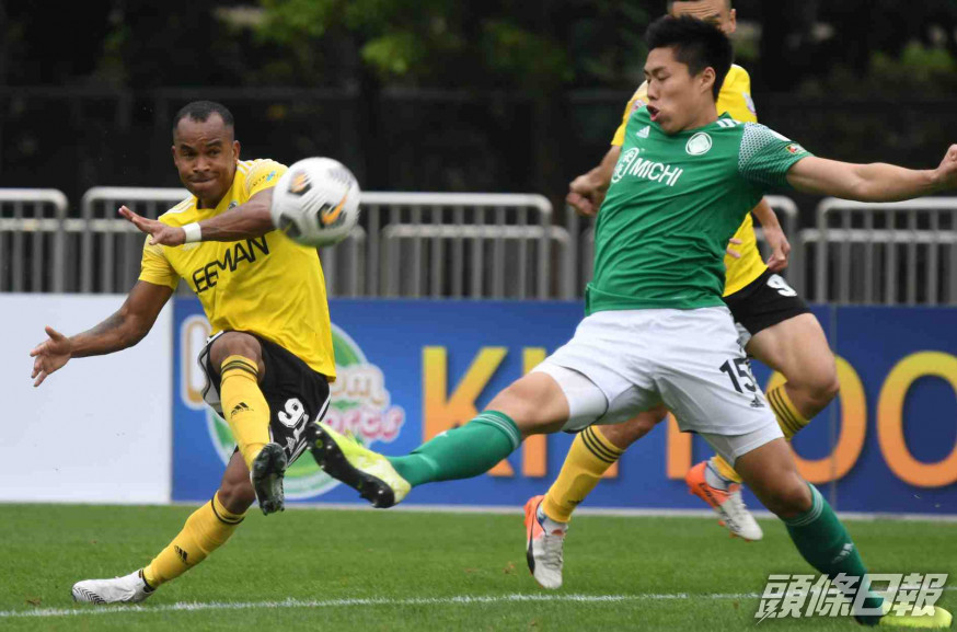 理文(黃衫)今仗港超與愉園0:0握手言和。吳家祺攝