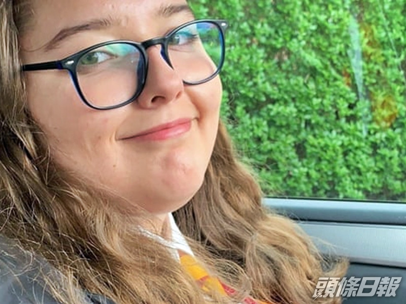 英國少女Denisa Alexandra Stefanoaia接受矯正牙齒手術後5天後死亡。網圖