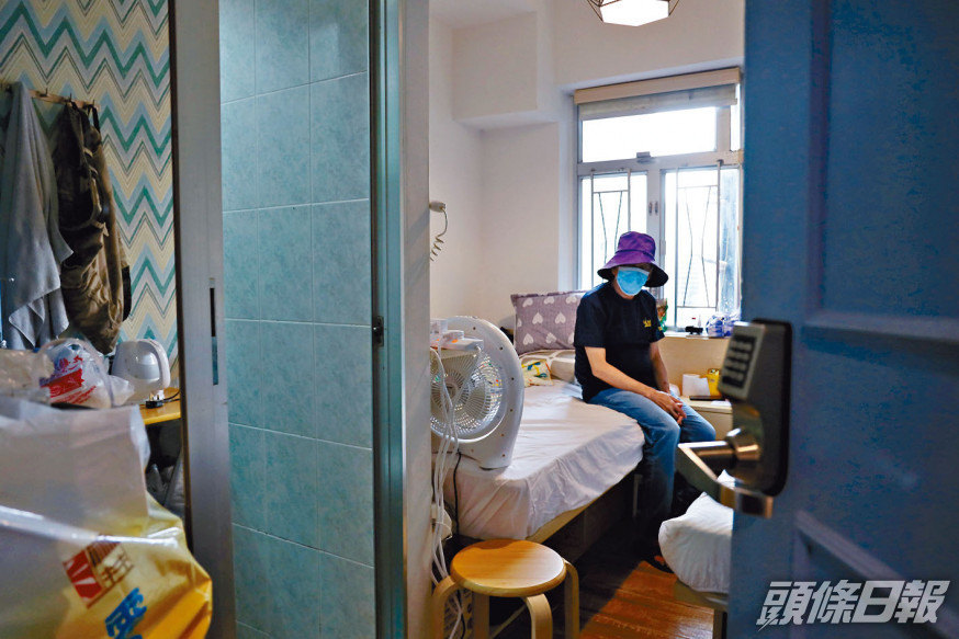 廖先生去年四月回流香港,本月在社協安排下入住賓館作為過渡性房屋。林家希攝