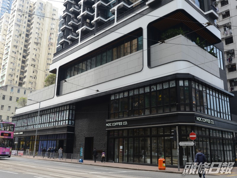 政府表示,任何在7月11至8月1日期間曾身處香港西營盤瑧璈超過兩小時的人士,須於8月3日或之前接受檢測。