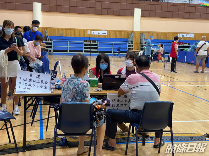 澳門全民核檢結果上載至健康碼需時2天。澳門新聞局圖片