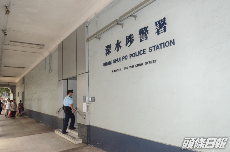 車門無鎖遭兩賊偷袋 的哥狂追150米擒1人