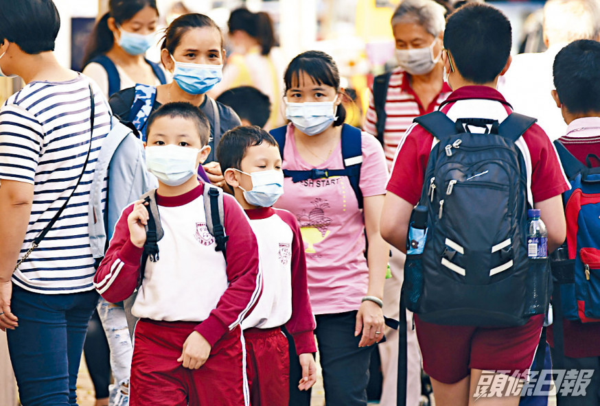 新學年全港四區共五個校網仍須「加派」,每班派位28至29人。