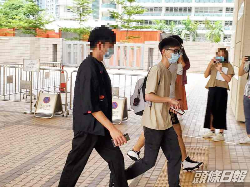 被告盧德霖(啡色上衣)。蕭文軒攝