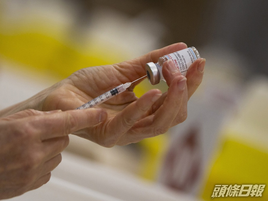 莫德納疫苗對12至17歲的青少年保護力可達96%。AP圖片
