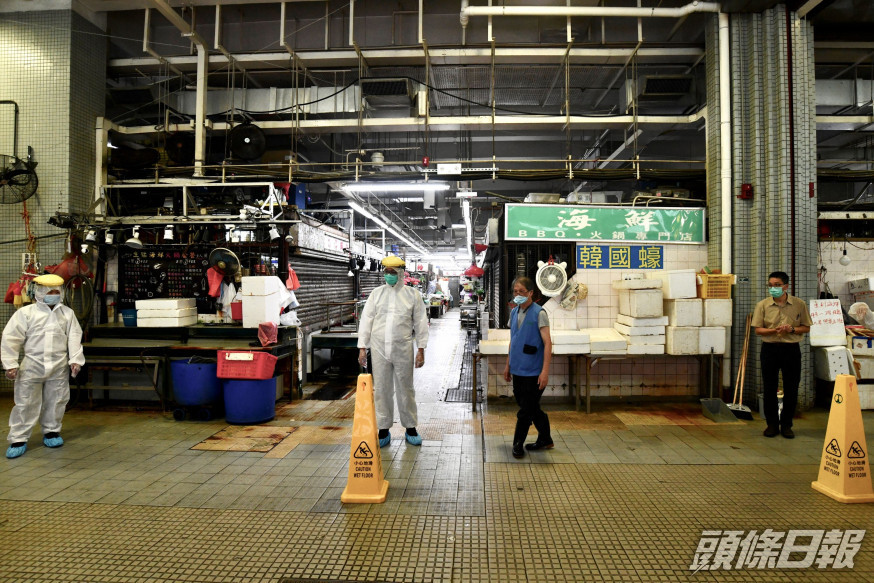 食環署明日將聯同街市檔戶再次進行全面大掃除及徹底清潔消毒。 資料圖片