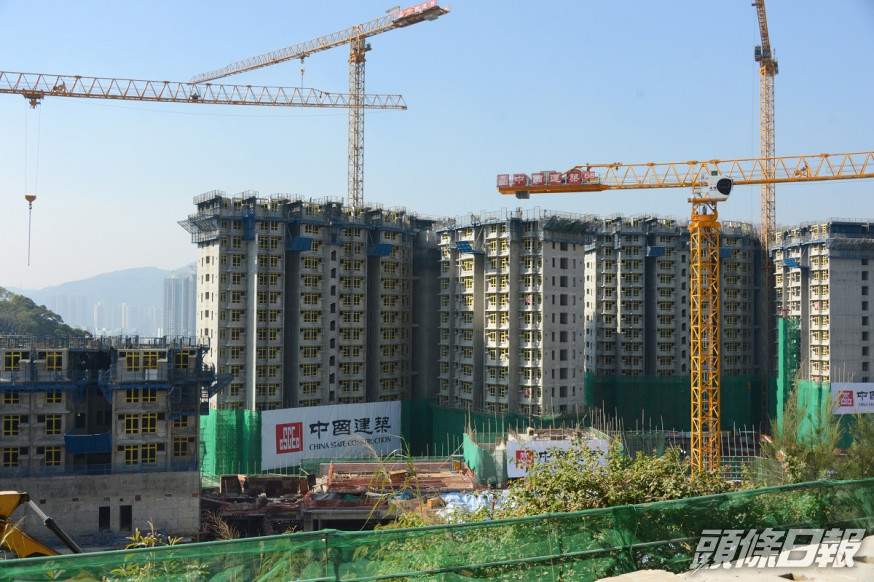 網民提倡政府停建公屋。資料圖片