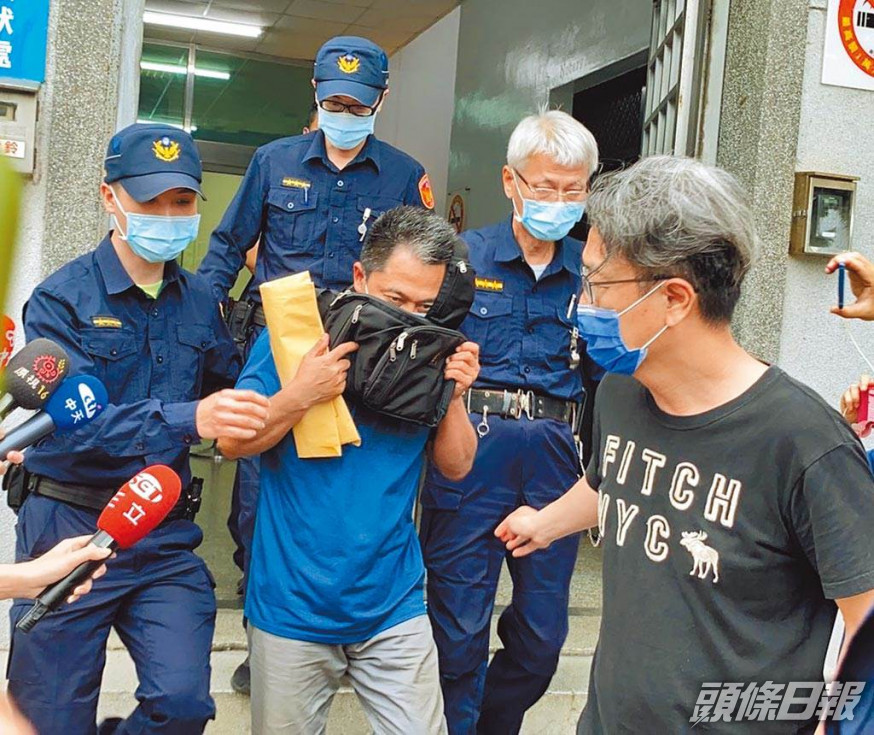 李義祥被揭意外後站山坡上,懷疑有所隱瞞。網上圖片