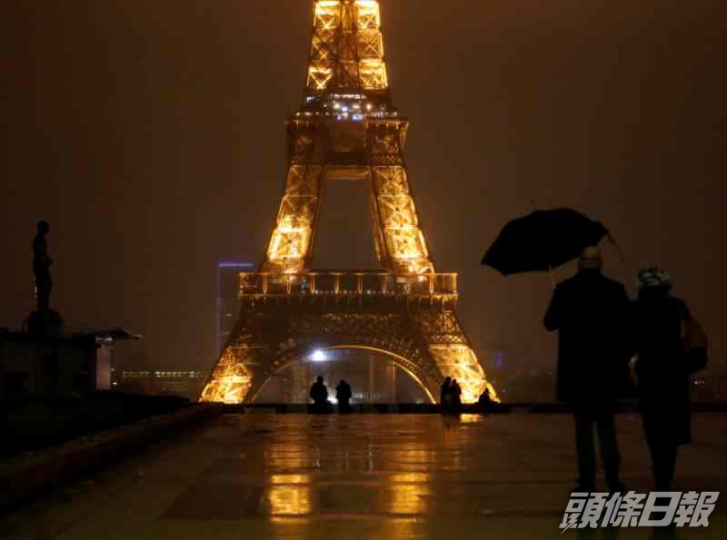 由星期六起延長宵禁措施將至少持續15天。AP