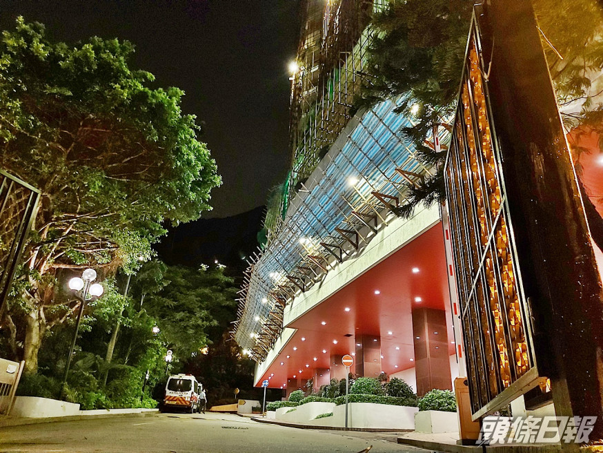 南灣大廈一單位遭匪爆竊,疑賊人攀爬棚架潛入單位犯案。