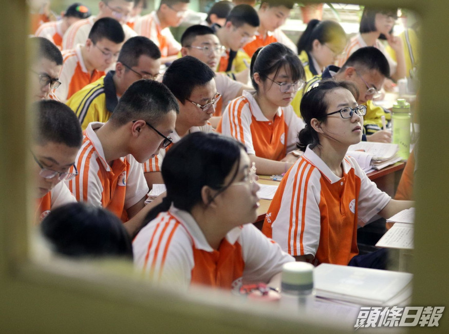 今年高考的報名人數為1071萬人。新華社圖片