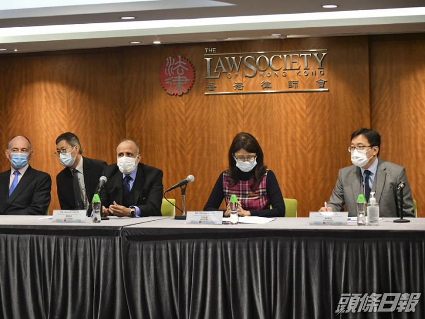 香港律師會早前介入涉違規的黃馮律師行。資料圖片