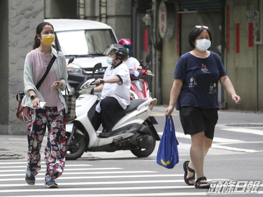 據初步調查指,台電人員誤開「隔離開關」釀成大停電。AP圖片