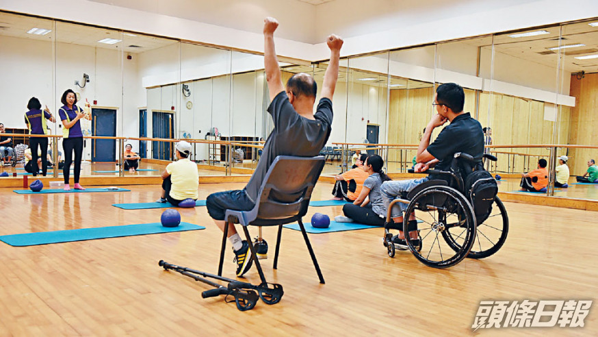 康文署舉辦「殘疾人士體育訓練計劃」，提供一系列的免費體育訓練課程供合資格人士報名參加。資料圖片