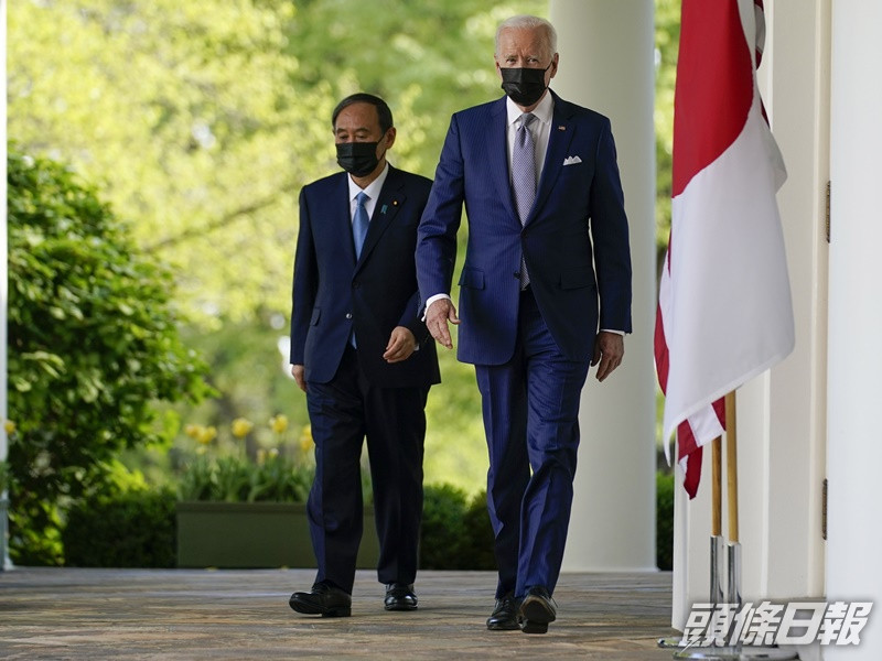 兩人會談後一同見記者。AP