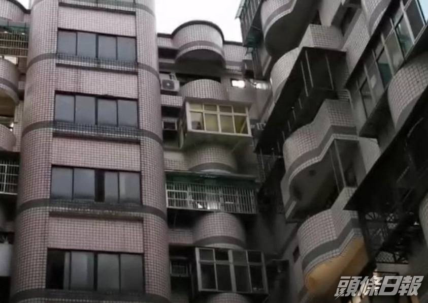 事發地點為將近30年的舊式電梯大樓。互聯網圖片