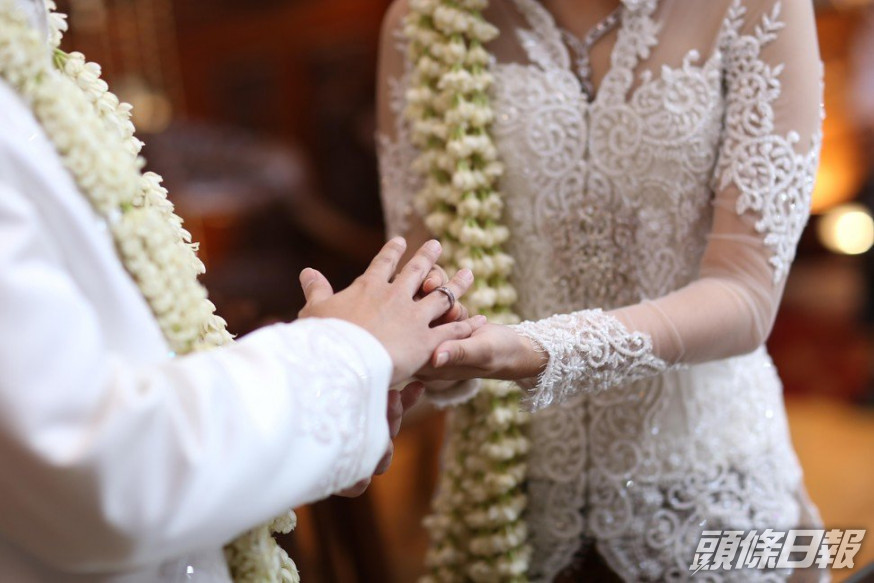 事發在印尼南蘇拉威西省(Sulawesi)舉辦的一場婚禮。網圖