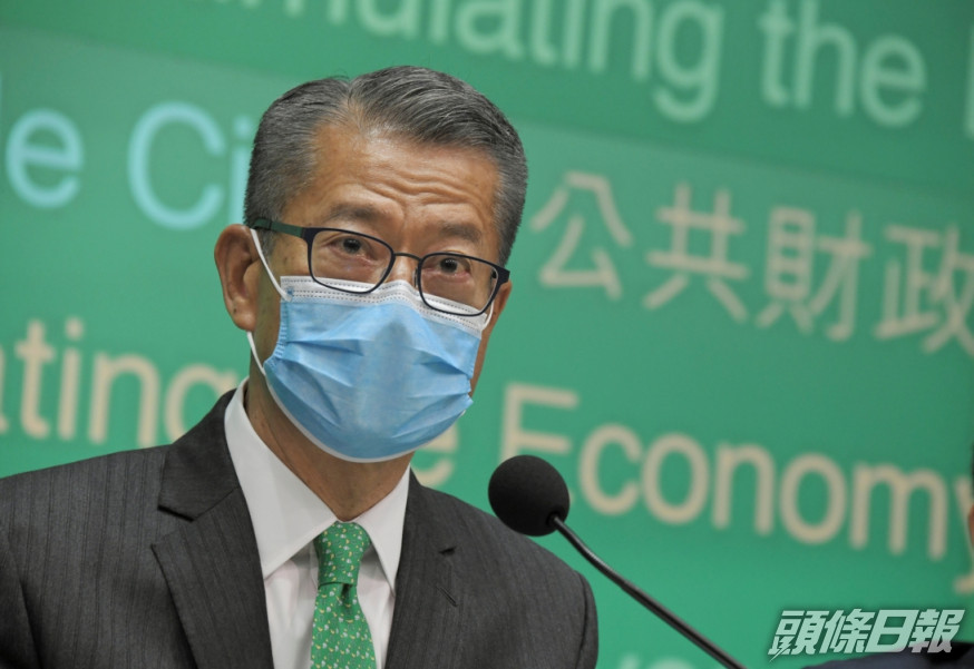 陳茂波強調,為了防止冒認或盜用身份登記,中央登記系統不接納重複申請。資料圖片