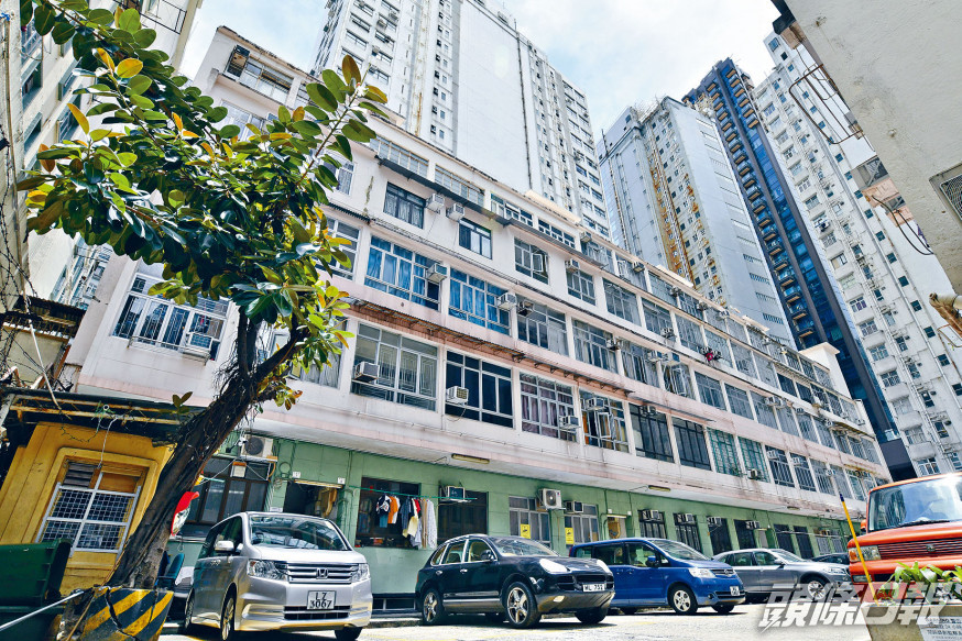 北角天宮台坐落在寧靜的私人街道上,樓高僅六層(地庫、地下、一至四樓),重建價值高。