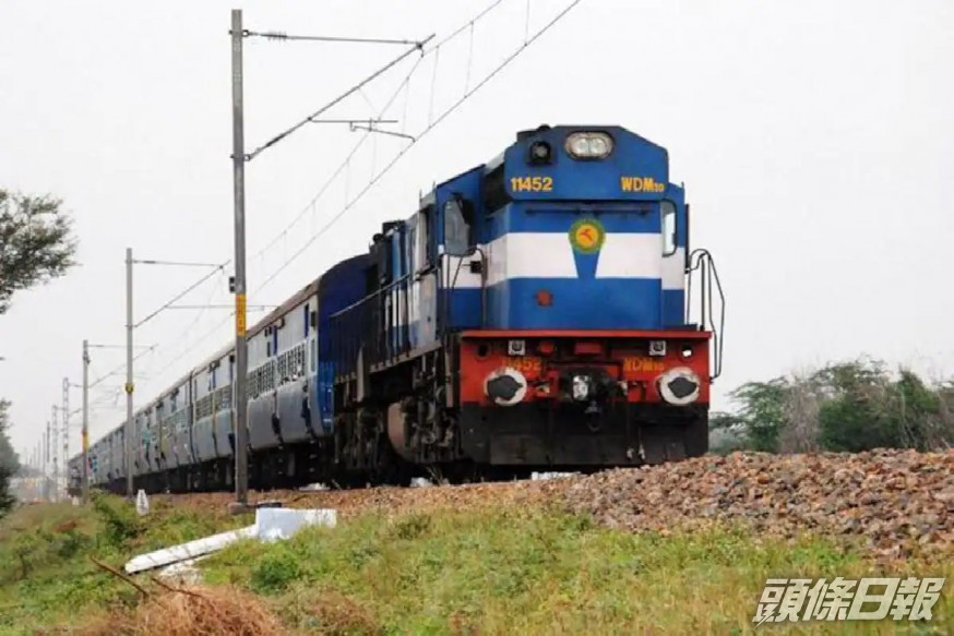 火車慢駛進入隧道時,歹徒乘機上車作案。資料圖片