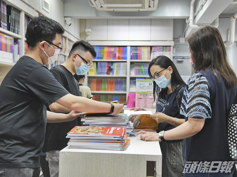 消費者委員會建議學校可推行課本循環再用的措施,推廣環保習慣之餘,亦有助減省學生的購書費。資料圖片