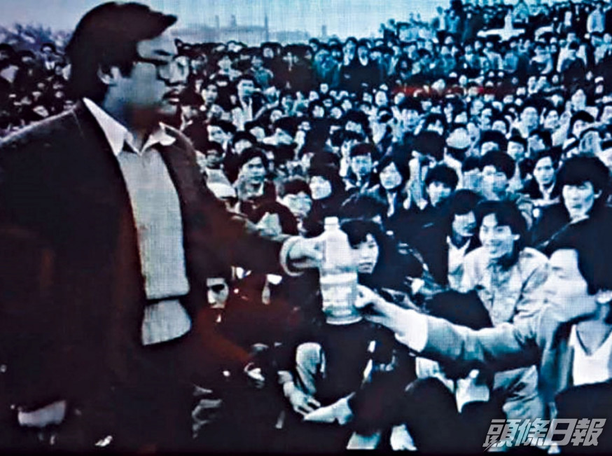 詩人老木曾經捲入六四事件,流亡法國二十六年。