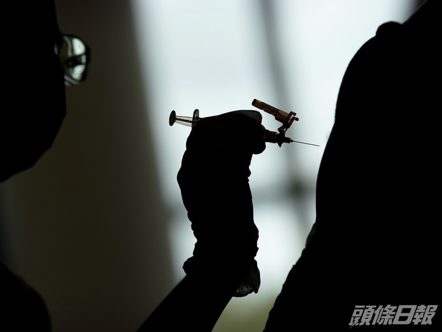 少女誤信兩名男子能提供新冠疫苗,最終被兩人輪流性侵。AP圖片
