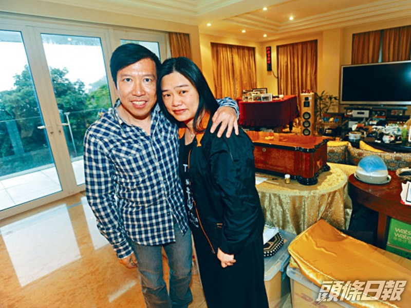 龔如心給了陳振聰金錢,令他可和妻子細屋搬大屋。