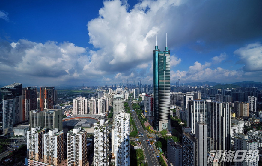 香港興建沙嶺殯葬城距深圳羅湖商業區只有數百米,引發網民不滿。網上圖片