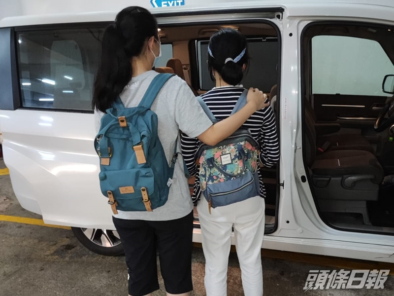警方於行動中拘捕一名31歲姓林的女負責人。警方圖片