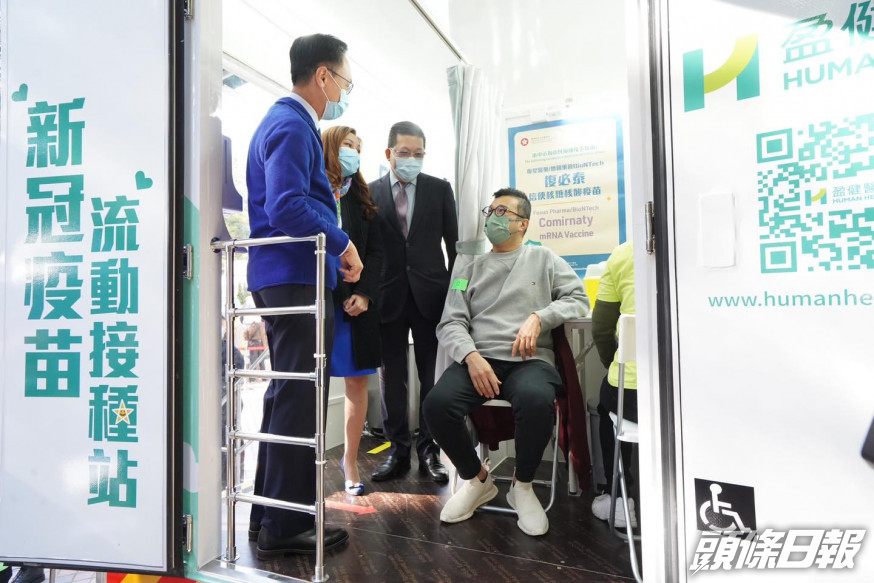 聶德權到場了解接種車計畫情況。聶德權FB