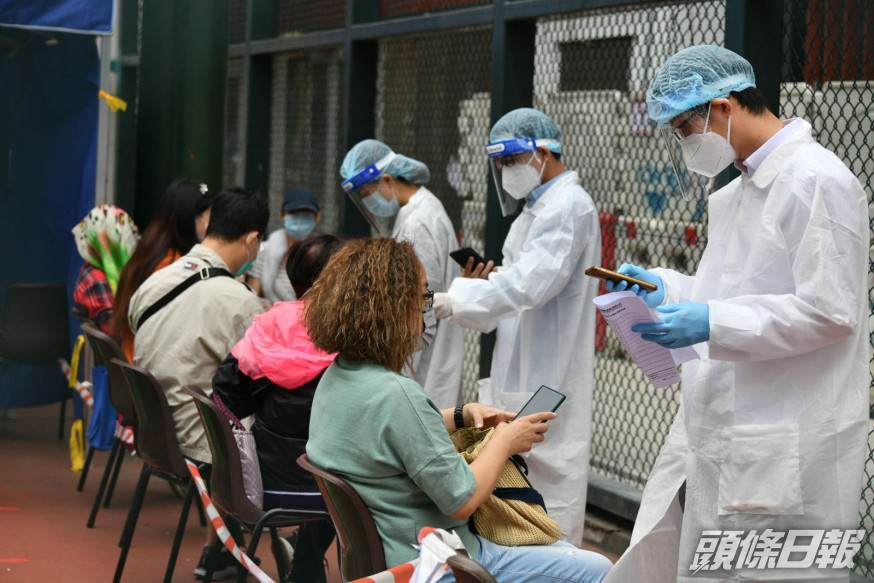 羅致光指津貼對象是因染病而減少收入的基層市民。