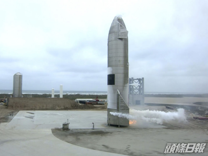 SpaceX「星際飛船」成功發射及着陸。AP圖片