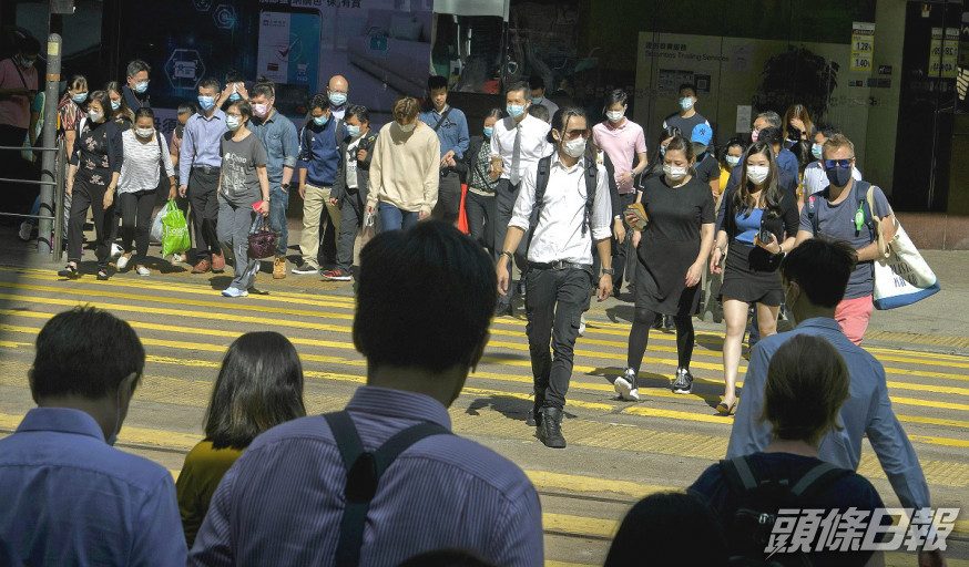 羅致光指取消強積金對沖待明年立法會改選後提交草案。資料圖片